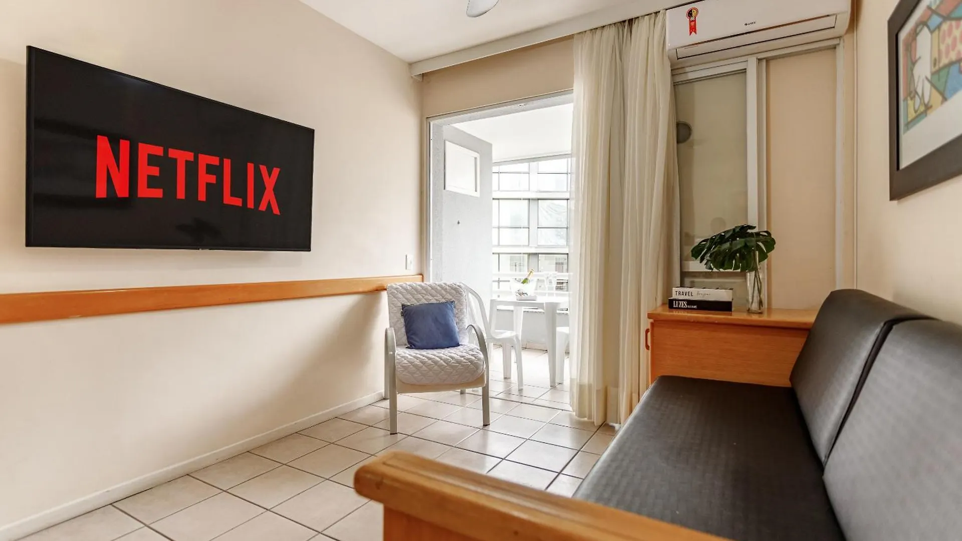 Apartamento Jurerê Summer - Vista pro Mar - Ultra Internet 600 Mega Florianópolis Brasil